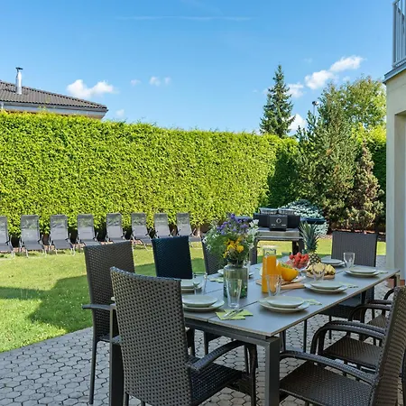 Вилла Garden & Terrace By Interhome Прага