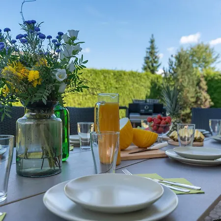 ヴィラ Garden & Terrace By Interhome *