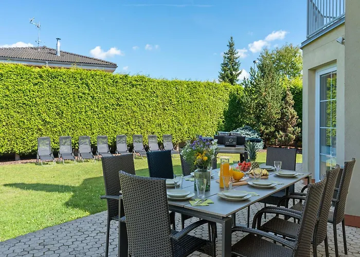 Willa Garden & Terrace By Interhome Praga